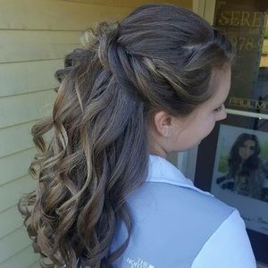 Meet your Posher, Jenn